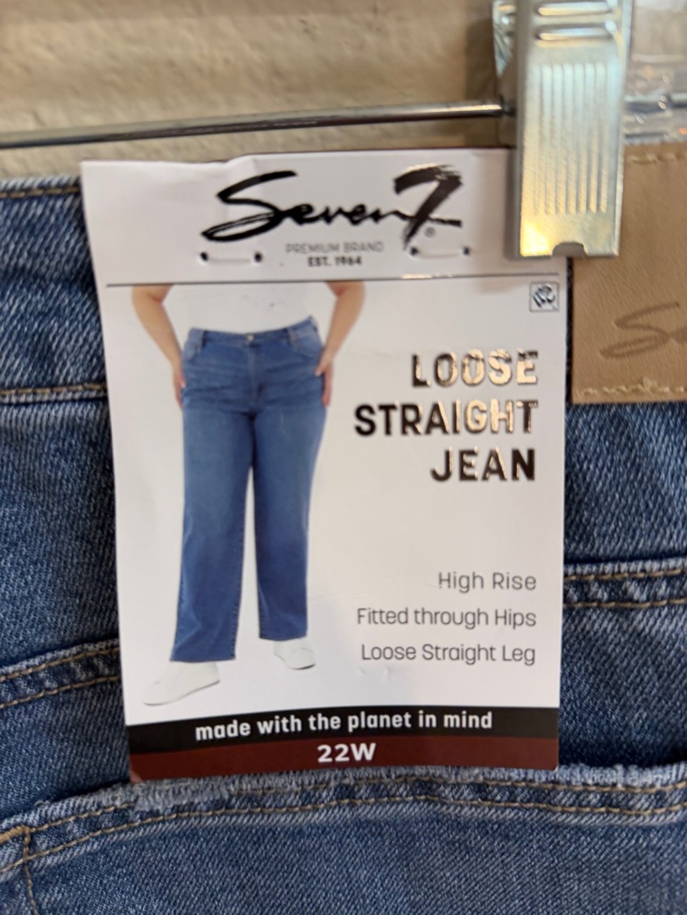 NWT Size 22W Seven7 Loose Straight Jean